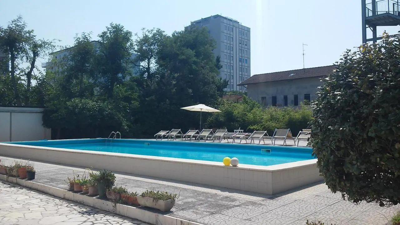 La Voile Apartment Borghetto Primo 0*,